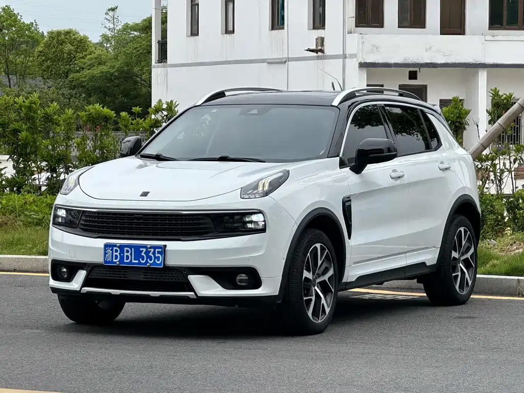 Lynk & Co 01 2019