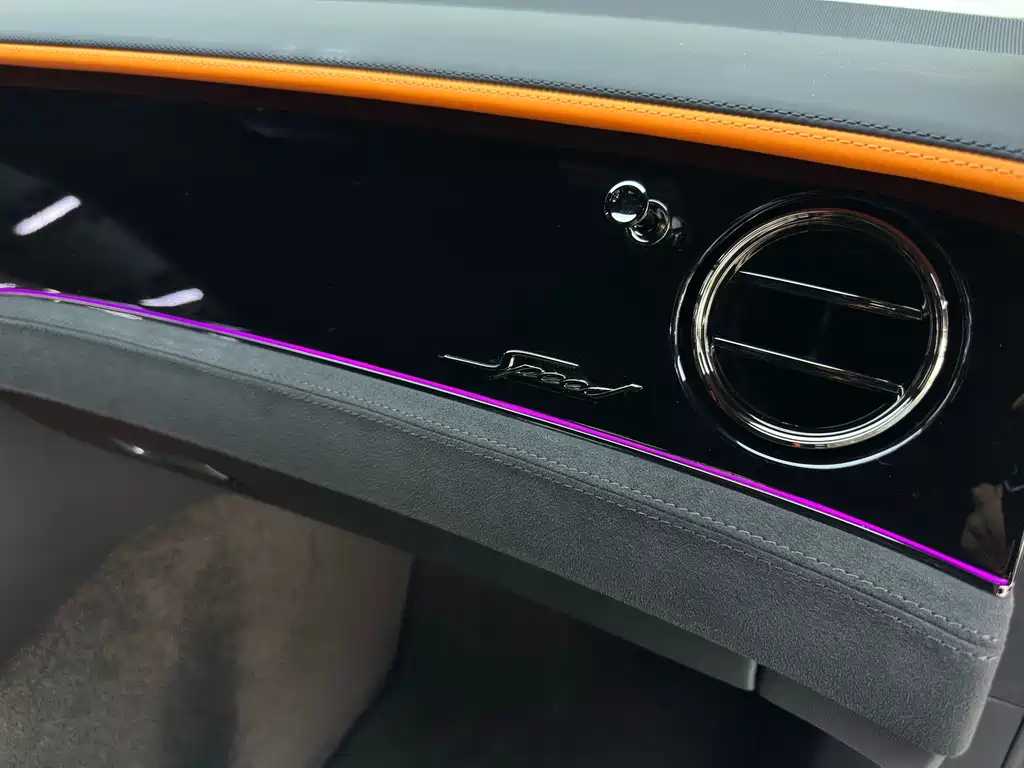 Bentley Continental PHEV — миниатюра 16