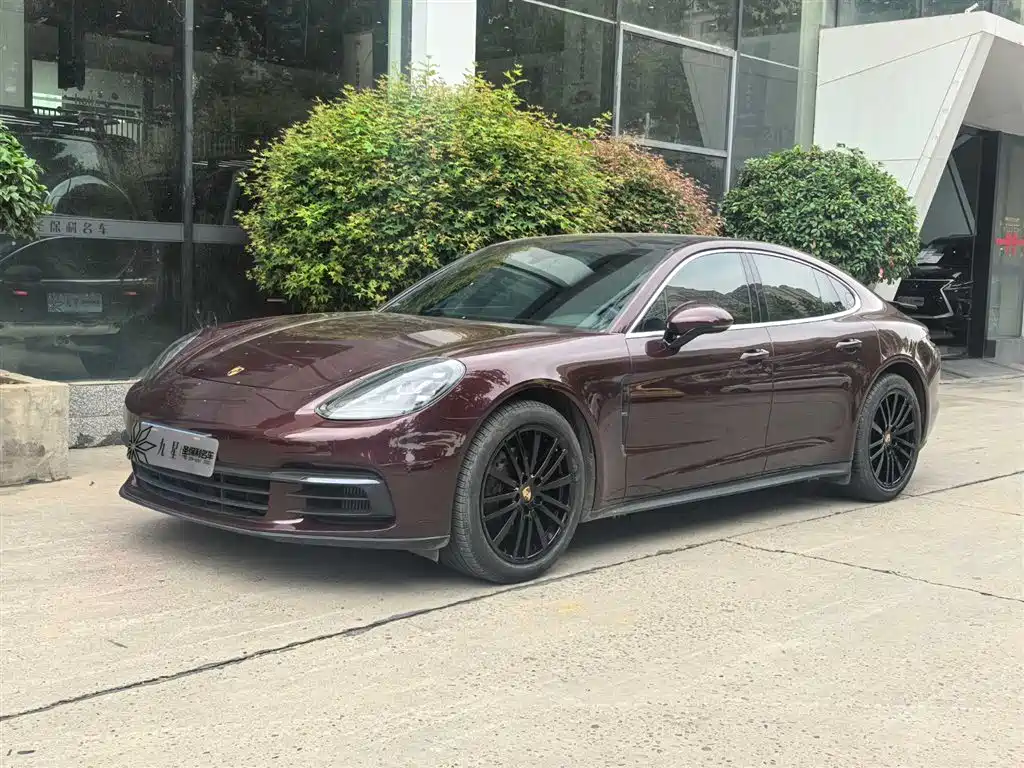 Porsche Panamera 2019