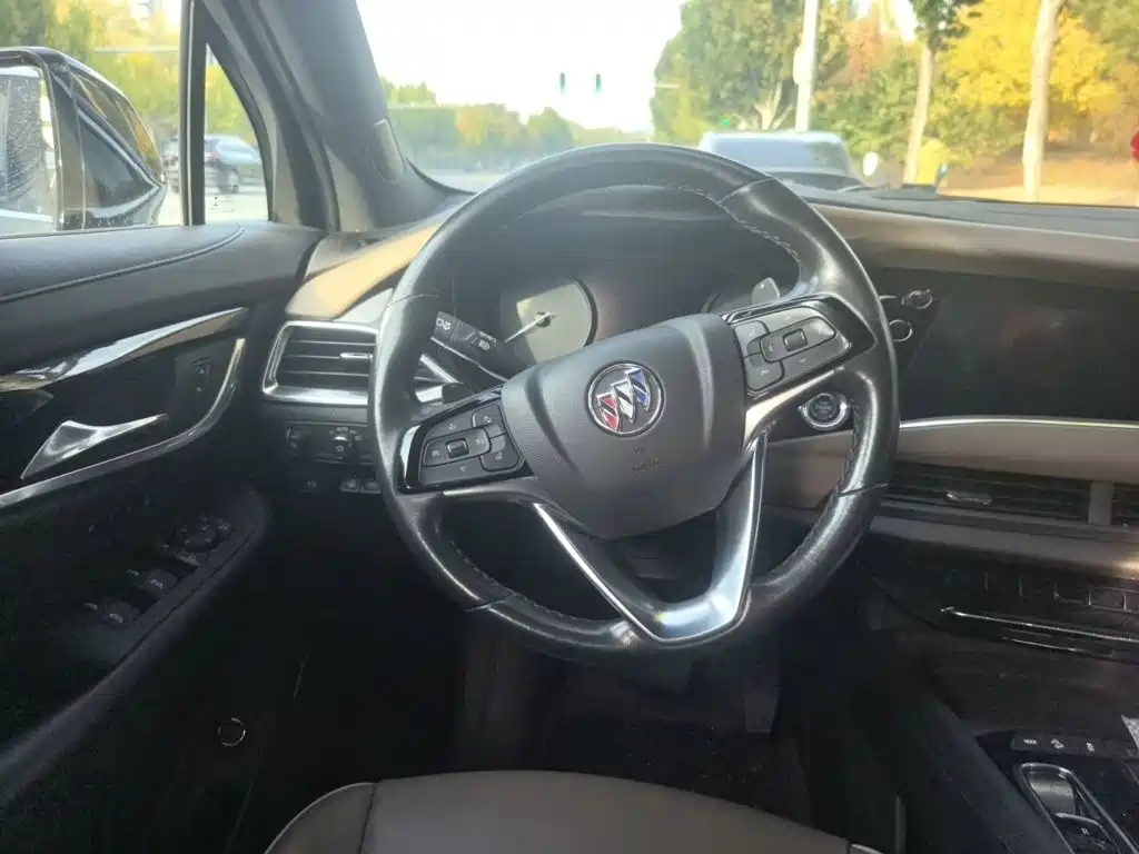 Buick Enclave — миниатюра 6