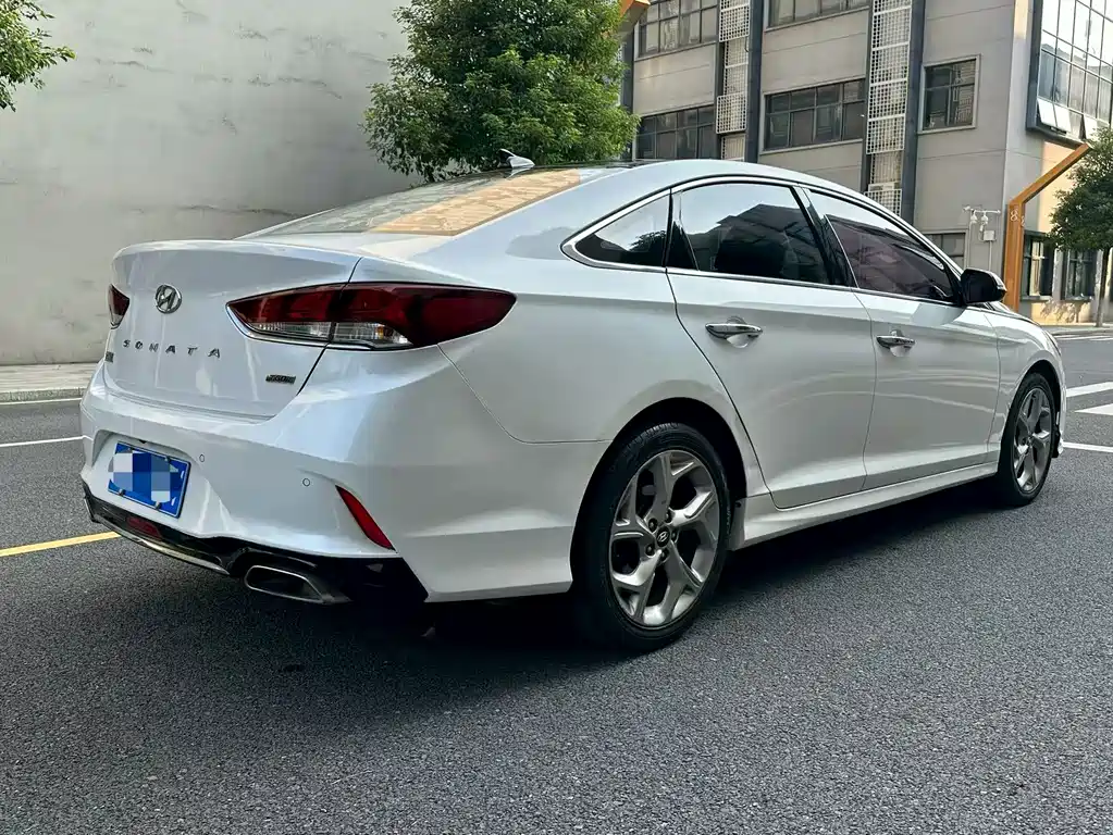 Hyundai Sonata — миниатюра 9