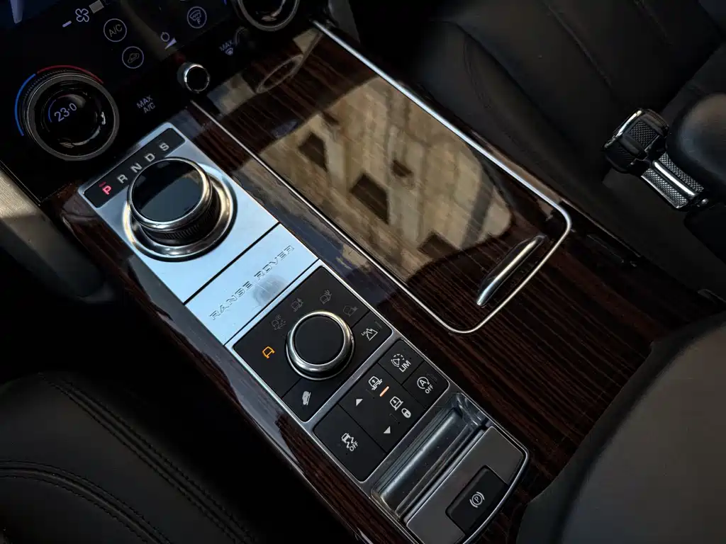 LAND ROVER RANGE ROVER