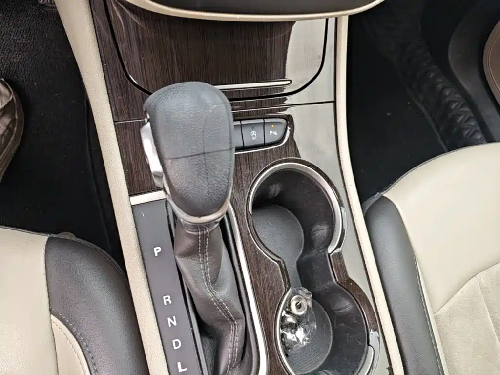 Buick Verano — миниатюра 14
