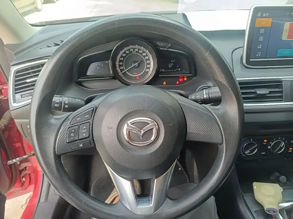 Mazda 3 Axela — миниатюра 11