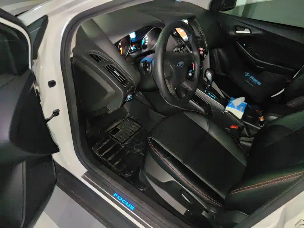 Ford Focus — миниатюра 12