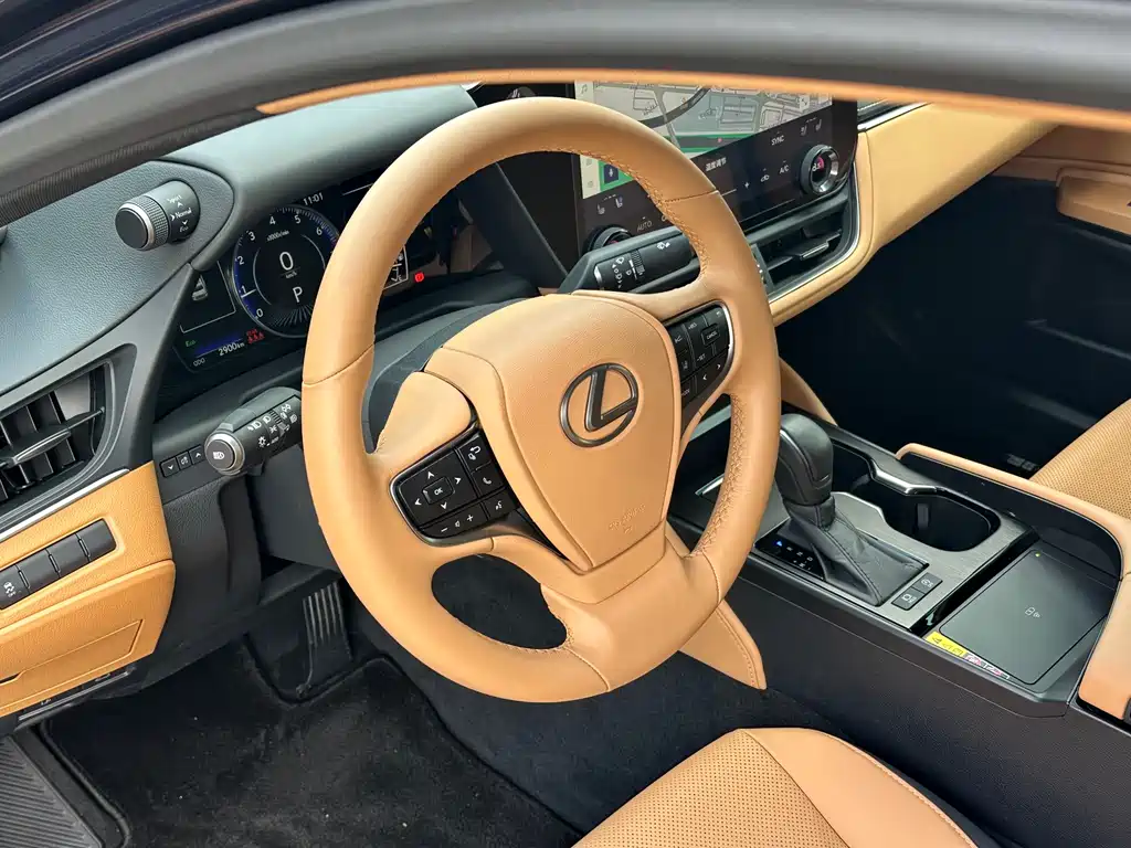 Lexus ES — миниатюра 7