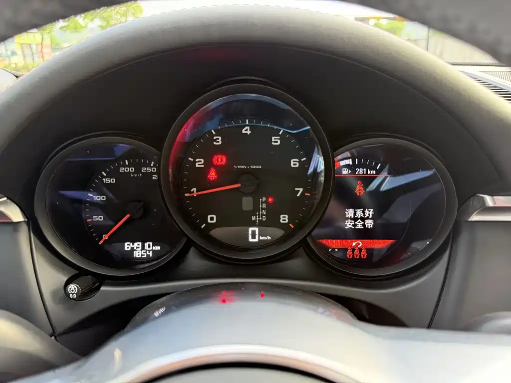 Porsche Macan — миниатюра 15