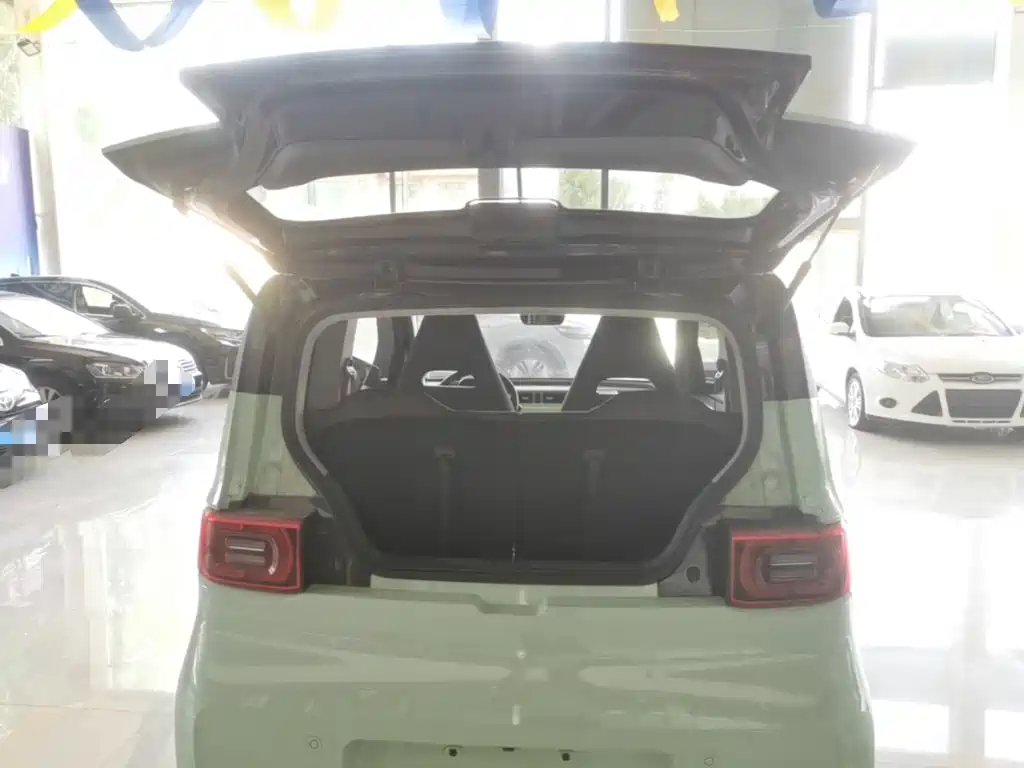 Wuling MINIEV — миниатюра 19