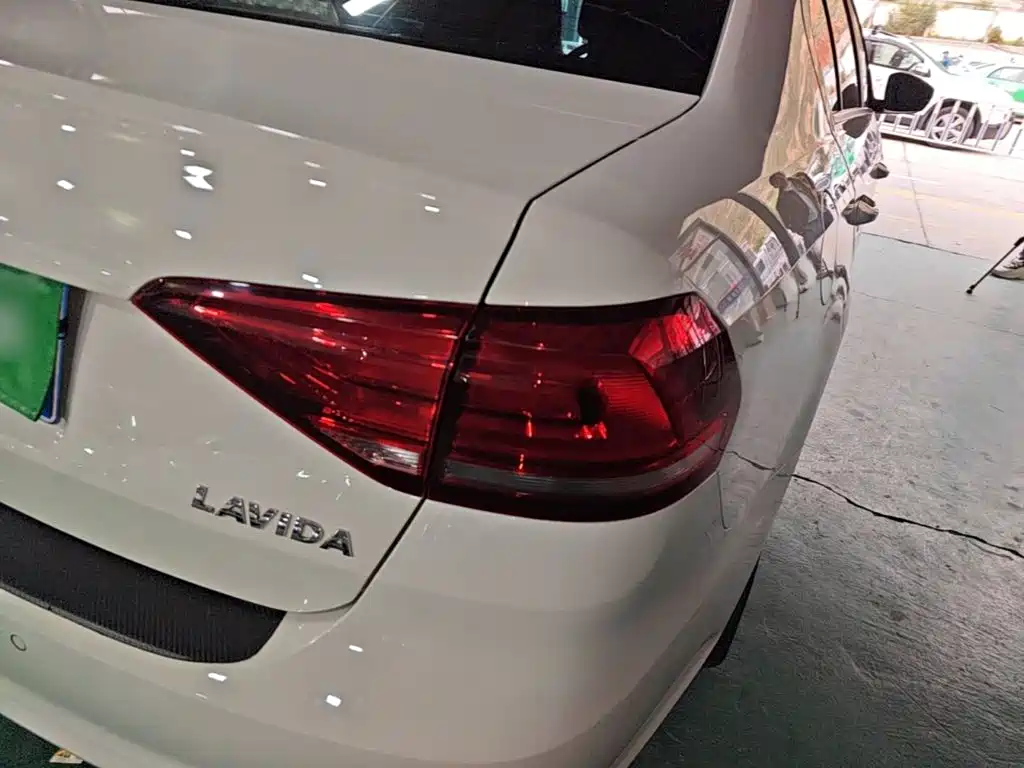 Volkswagen Lavida — миниатюра 8