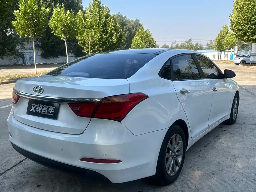 Hyundai Mistra — миниатюра 9