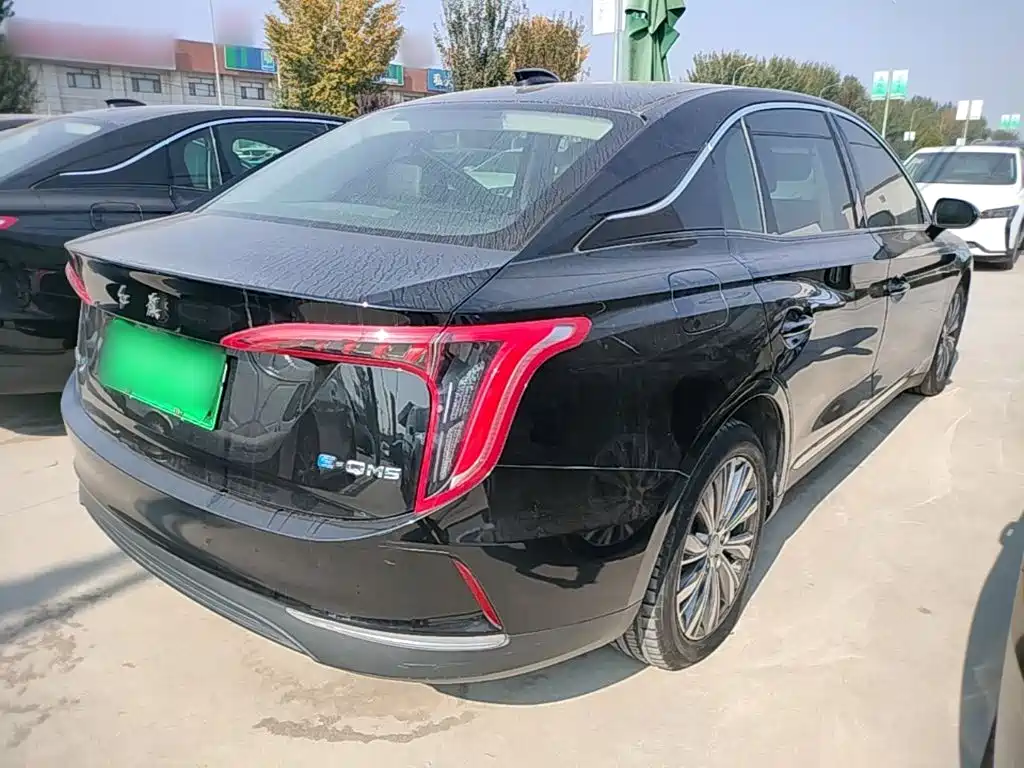 Hongqi Hongqi E-QM5 — миниатюра 7