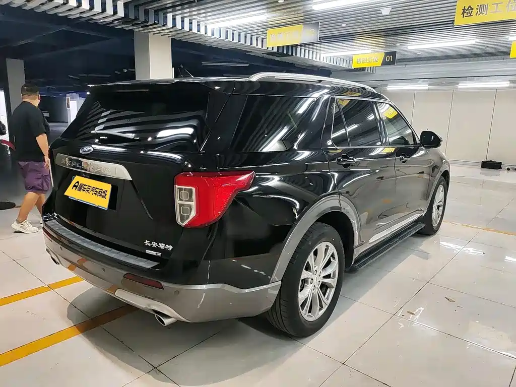 Ford Explorer — миниатюра 4