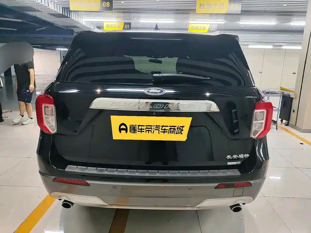 Ford Explorer — миниатюра 8