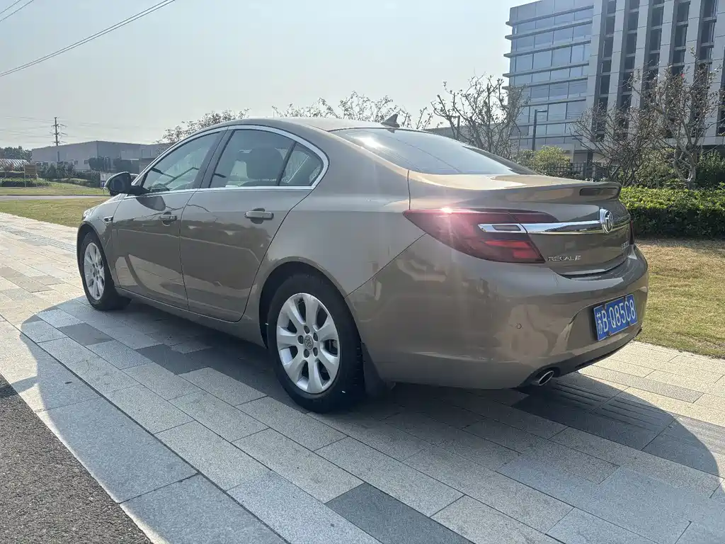Buick Regal — миниатюра 7