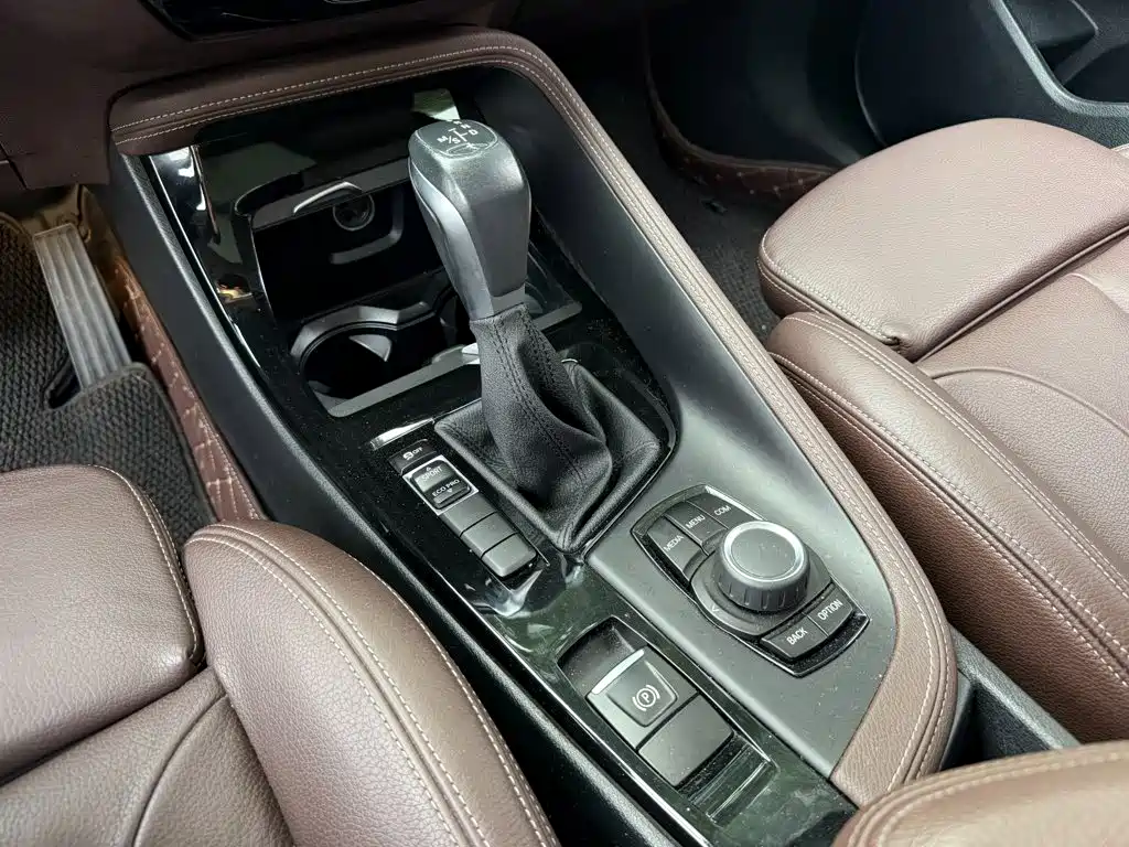 BMW X1 — миниатюра 9