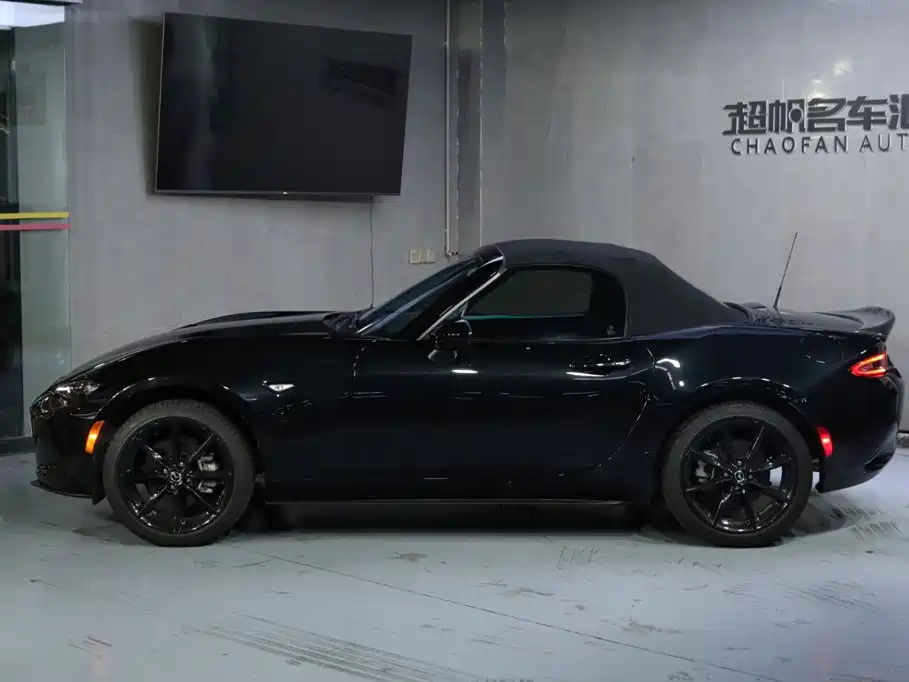 Mazda MX-5 — миниатюра 7