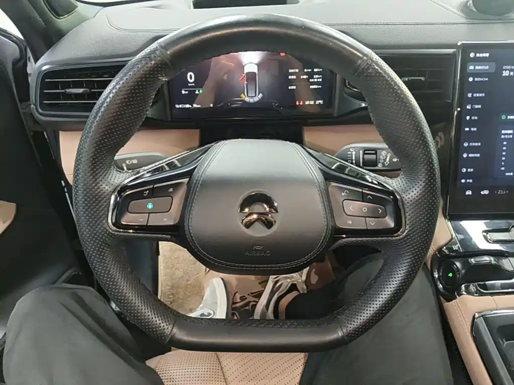 NIO ES8 — миниатюра 11