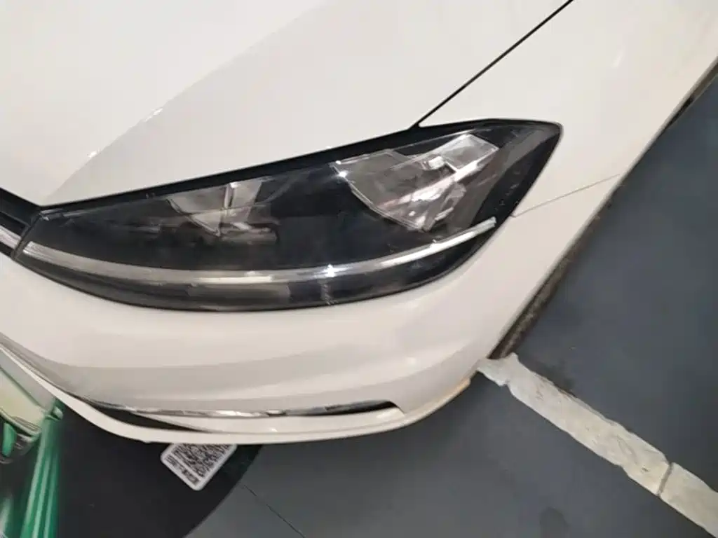 Volkswagen Golf — миниатюра 24