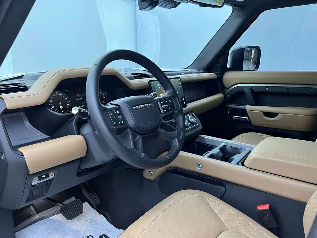 Land Rover Defender — миниатюра 7