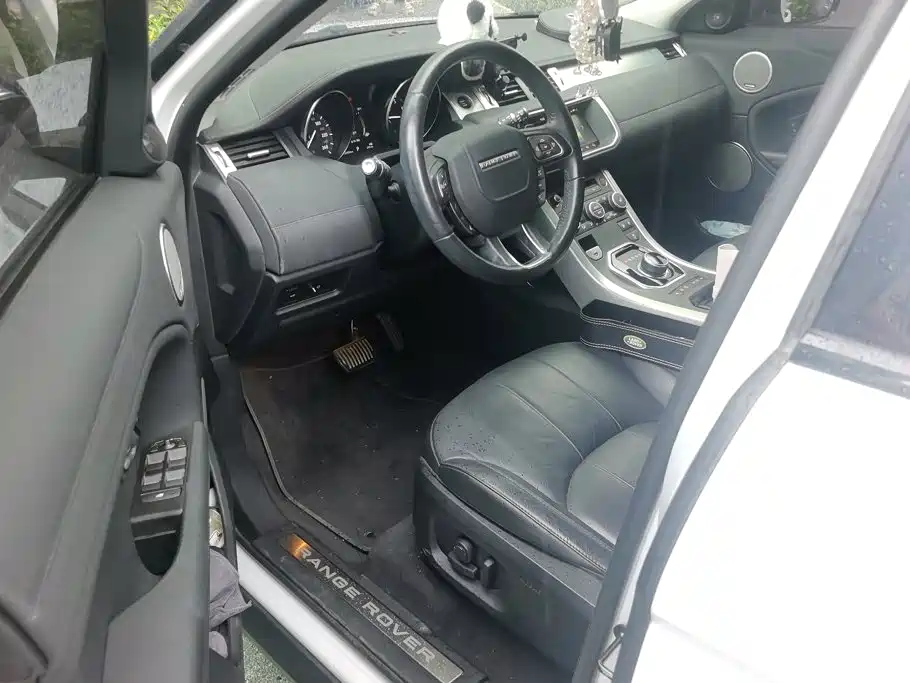 Land Rover Evoque — миниатюра 9