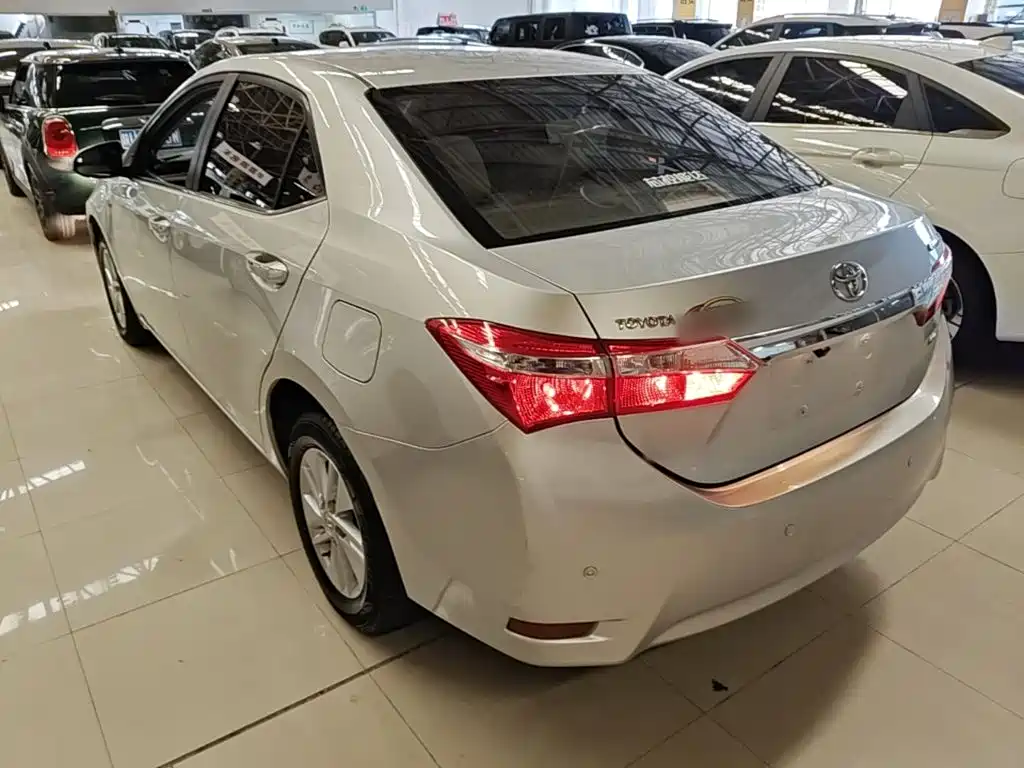 Toyota Corolla — миниатюра 5