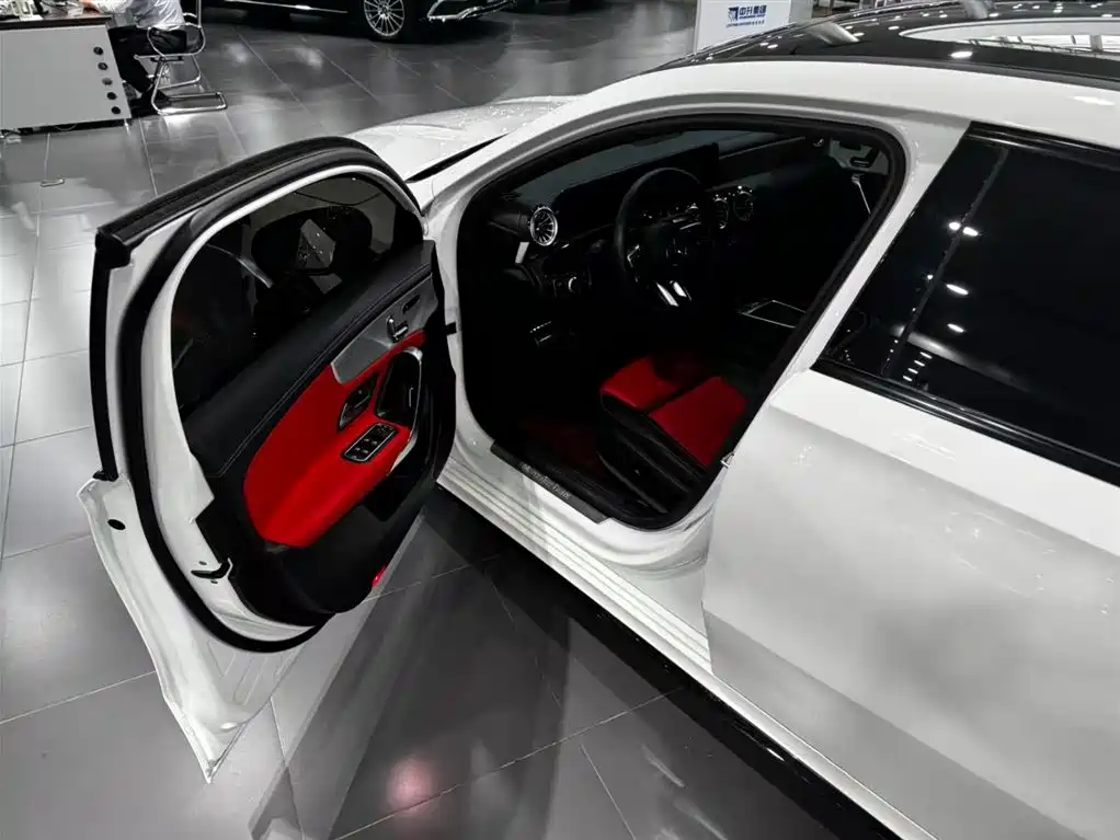 Mercedes-Benz A-Class AMG — миниатюра 13