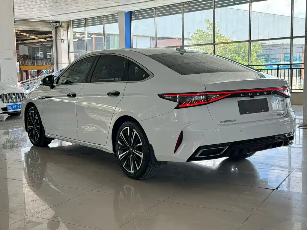 CHERY ARRIZO 8