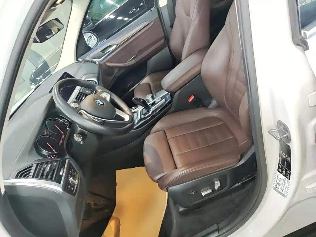 BMW X3 — миниатюра 15
