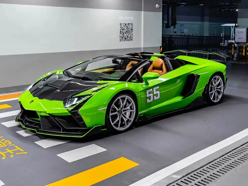 Lamborghini Aventador 2013