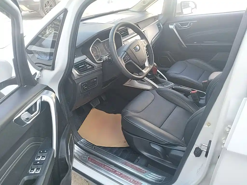 Geely Vision X3 — миниатюра 16