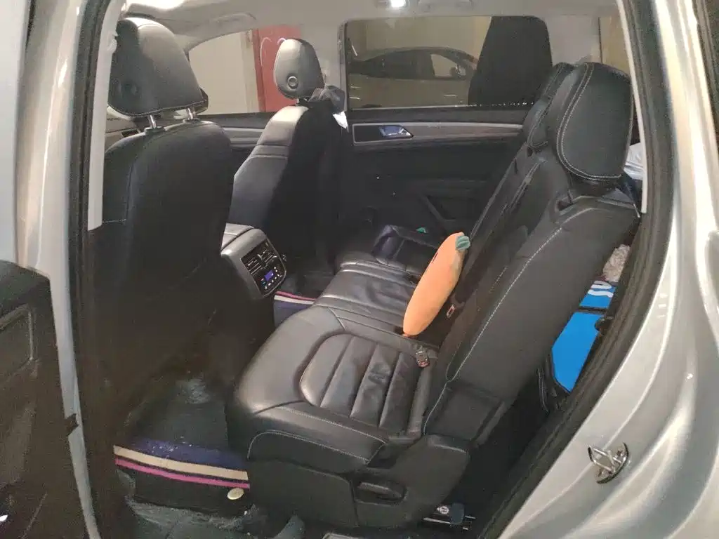 Volkswagen Teramont — миниатюра 13