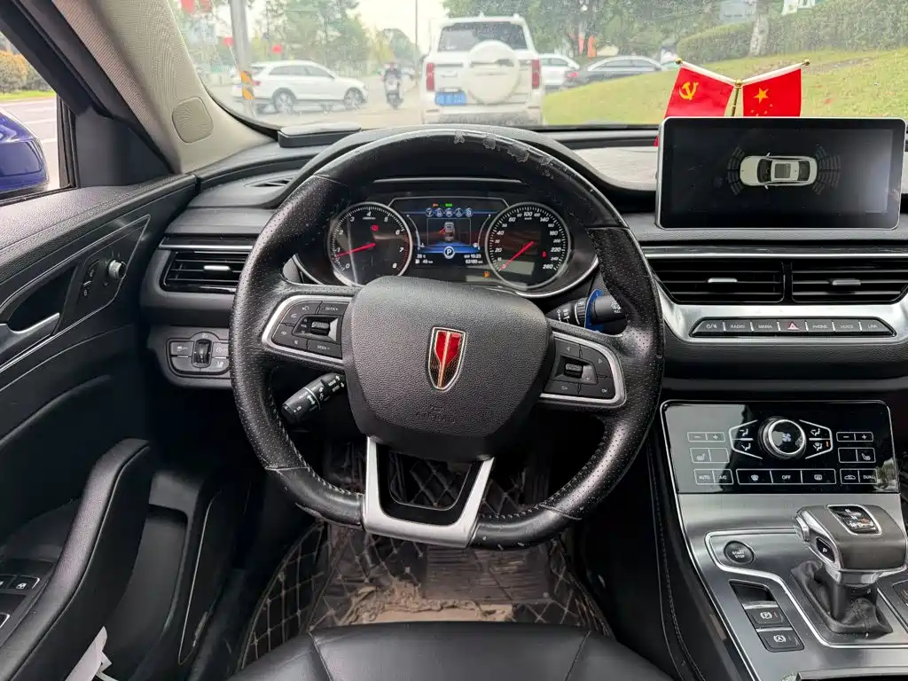 Hongqi Hongqi H5 — миниатюра 14