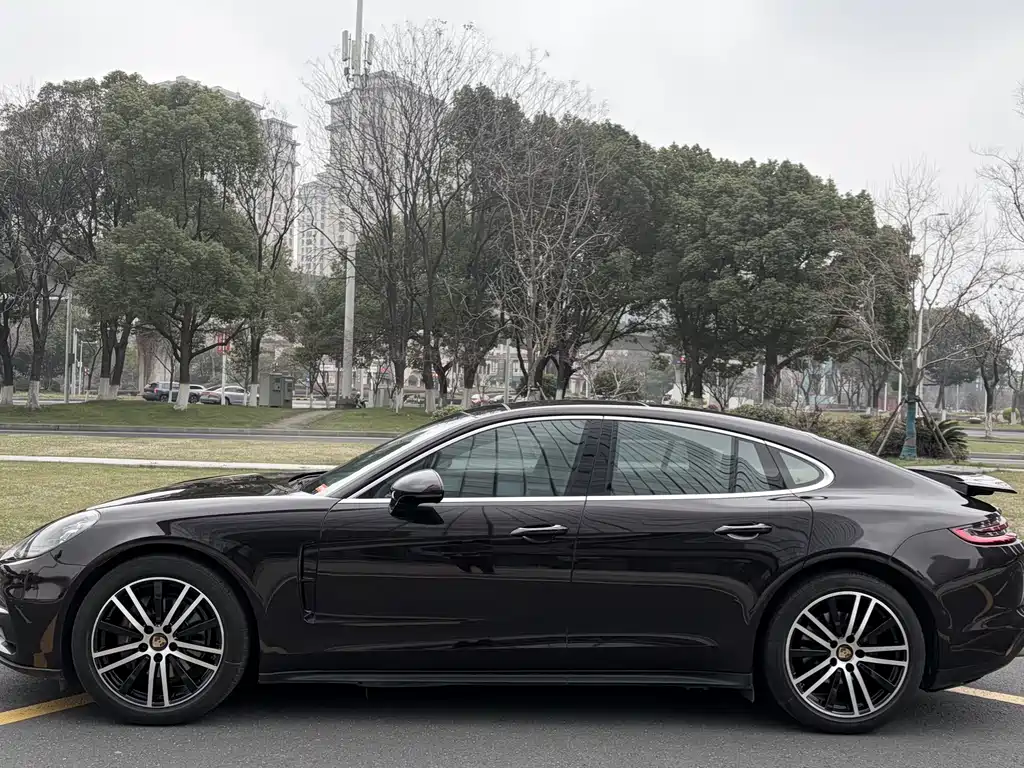Porsche Panamera — миниатюра 4