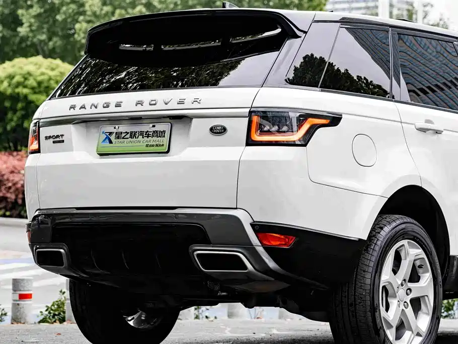 Land Rover Range Rover Sport PHEV P400e, фото 7