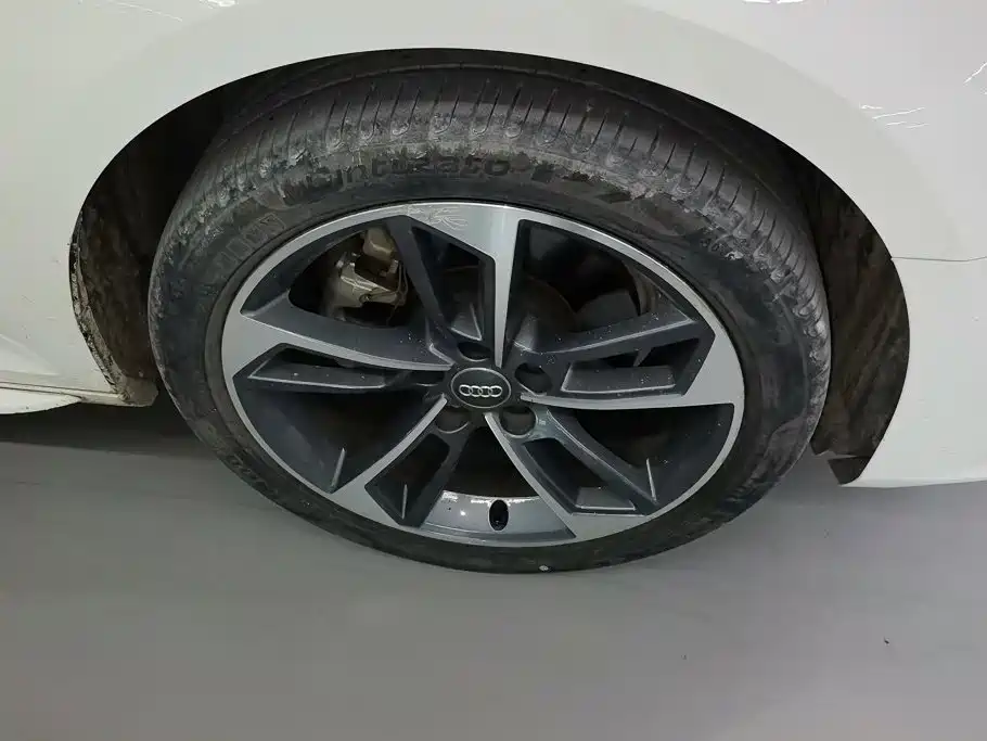 Audi A4L — миниатюра 6