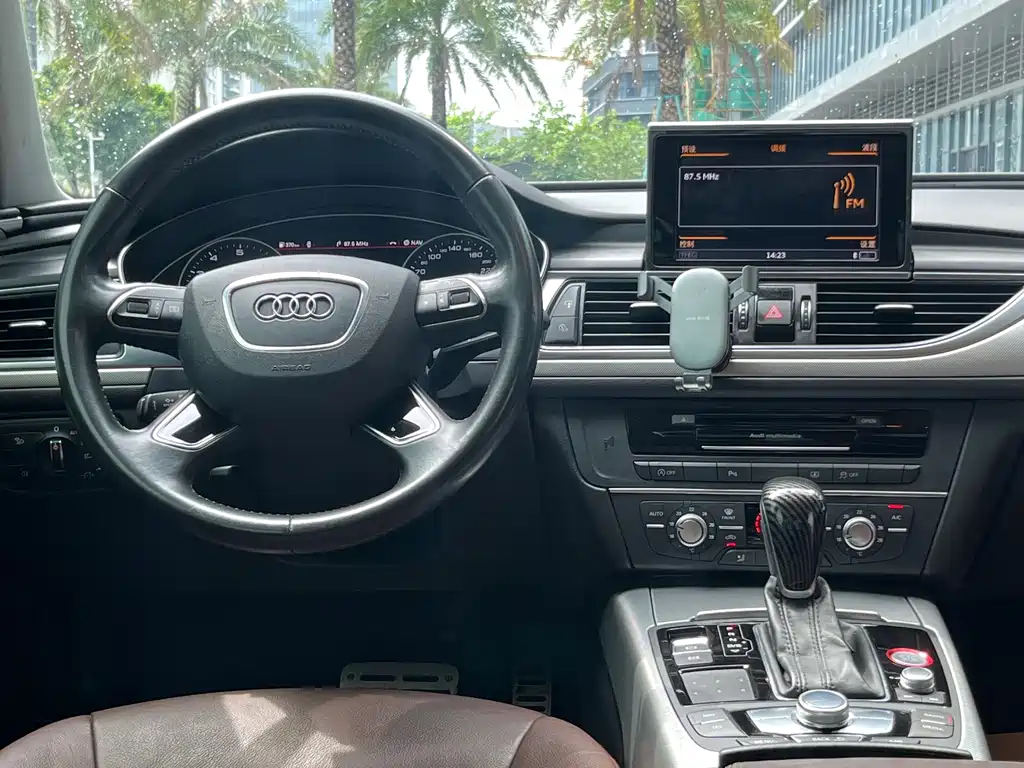 Audi A6L — миниатюра 11