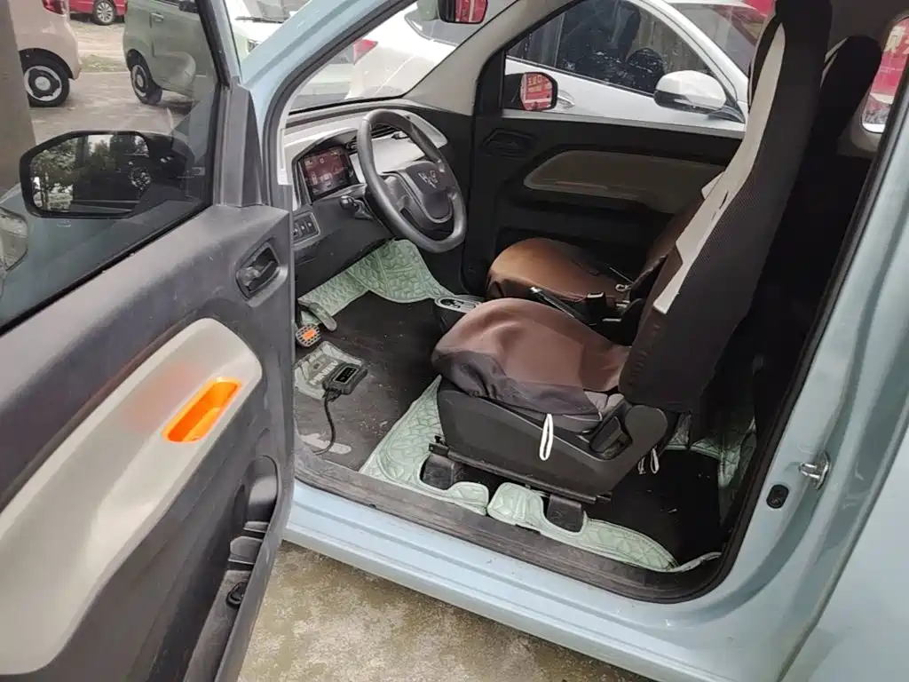 Wuling MINIEV — миниатюра 16