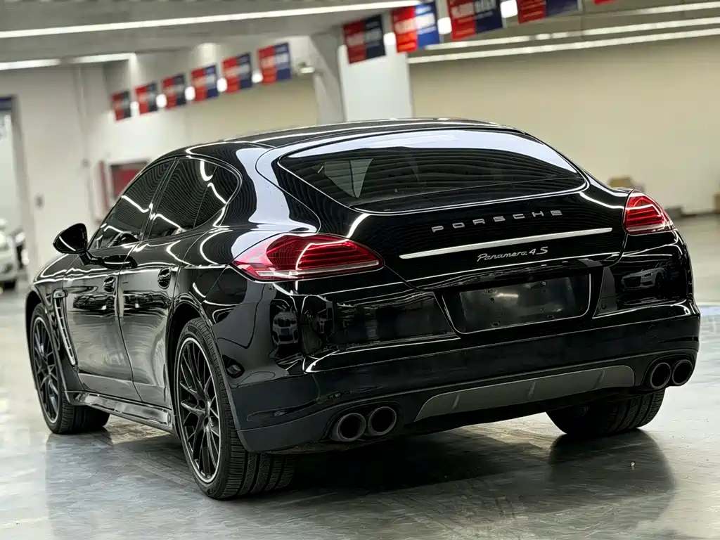 Porsche Panamera — миниатюра 8