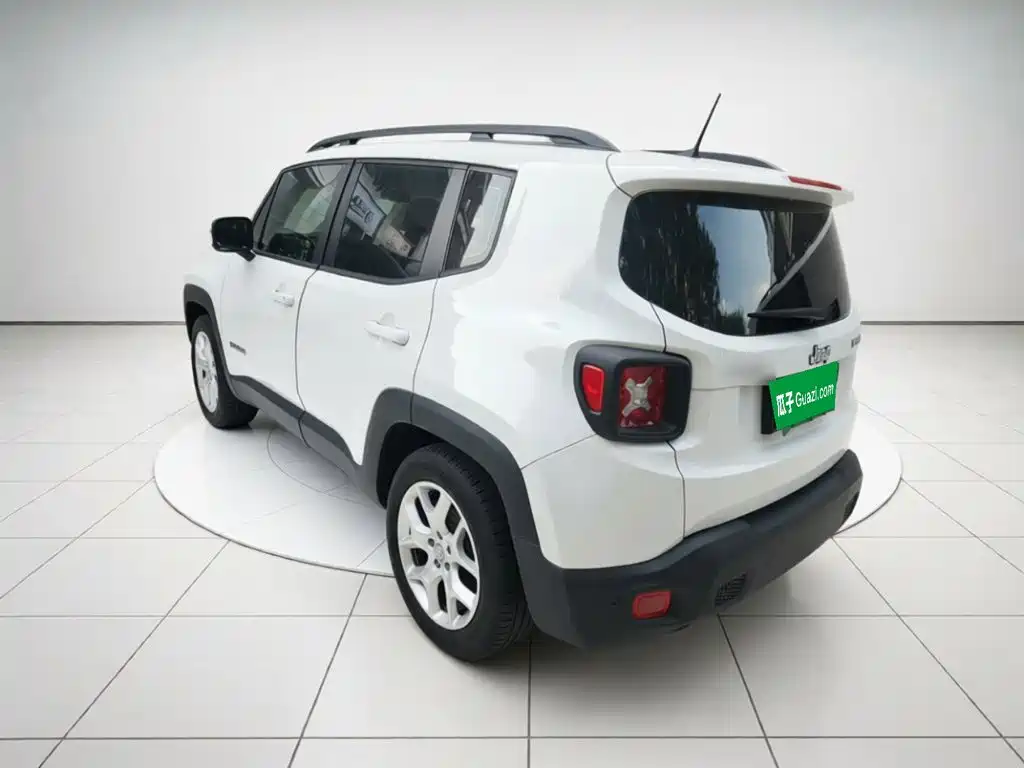 Jeep Renegade — миниатюра 4