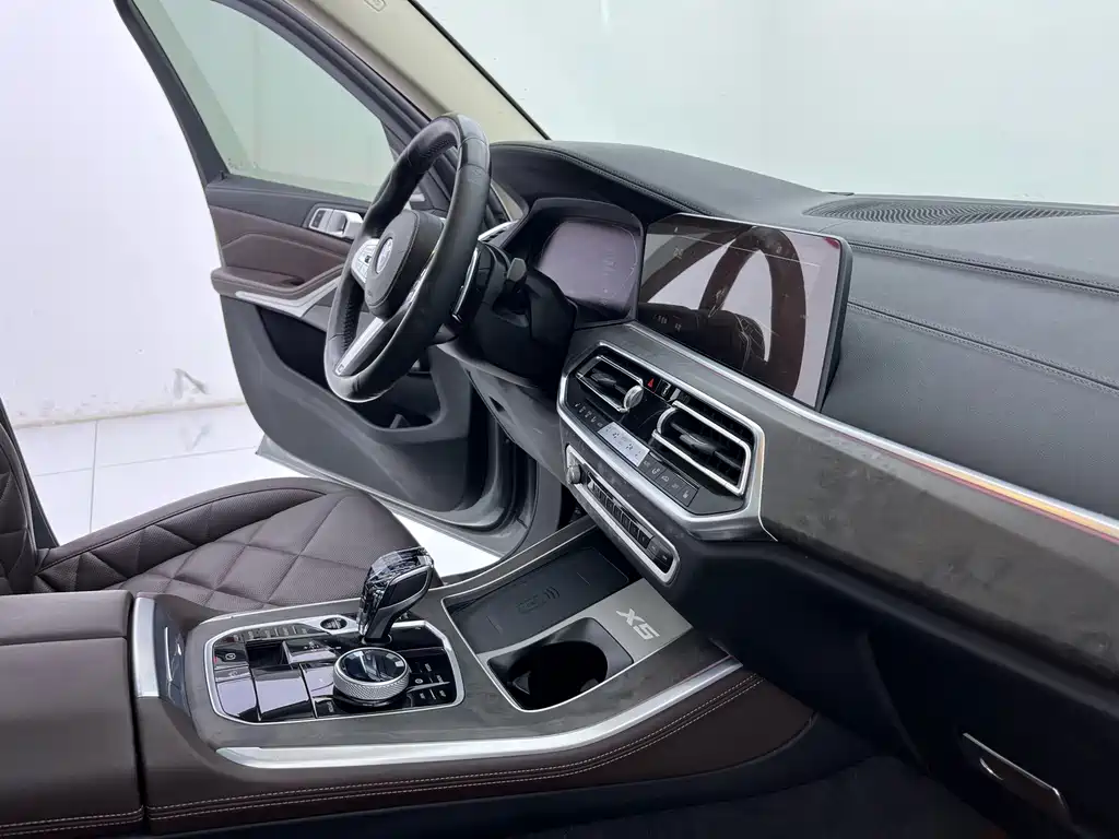 BMW X5 — миниатюра 10