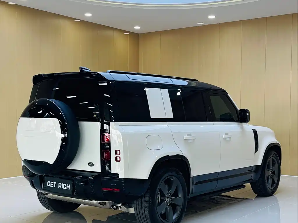 Land Rover Land Rover Defender 2025 110 3.0T P400 X-Dynamic HSE