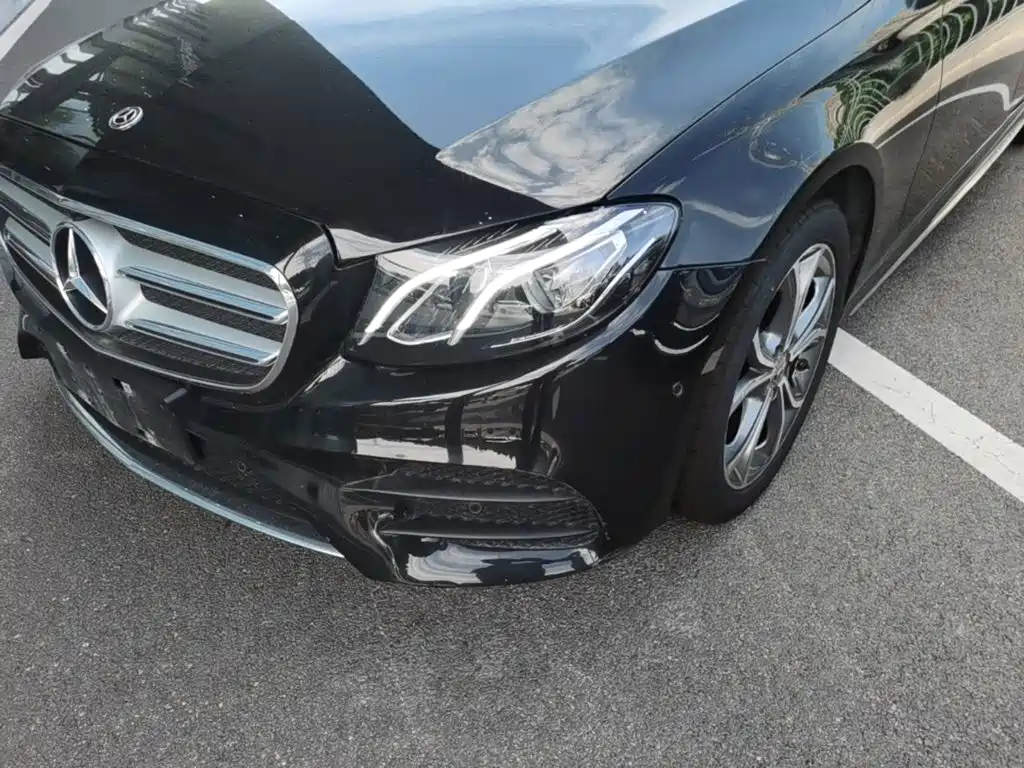 Mercedes-Benz E-Class — миниатюра 24