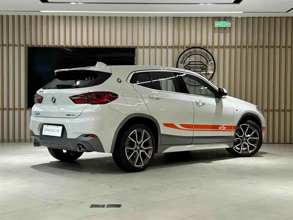 BMW X2