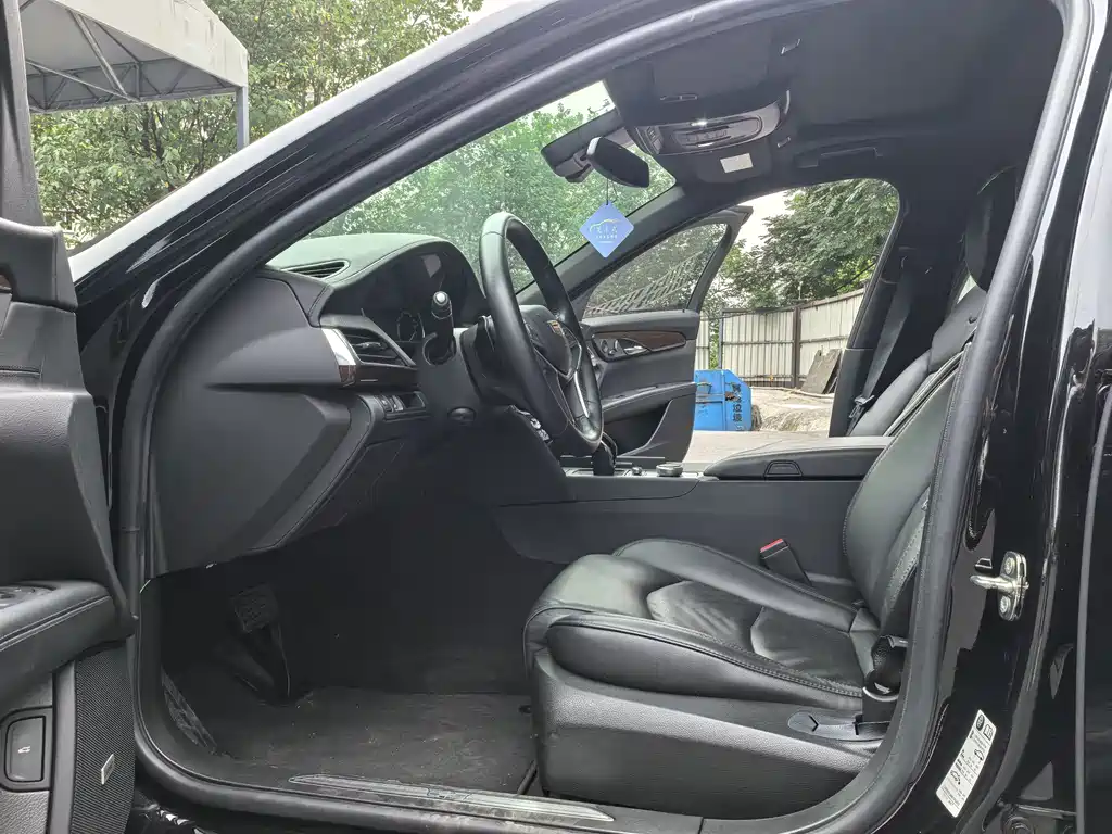 Cadillac CT6 — миниатюра 9