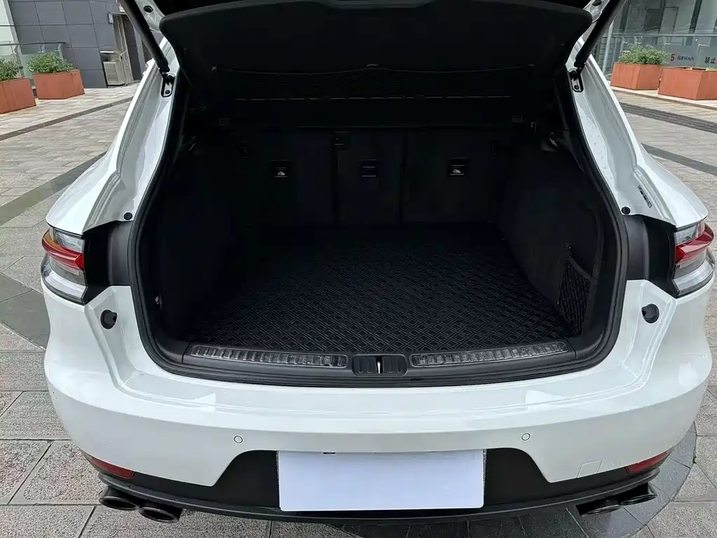 Porsche Macan — миниатюра 43