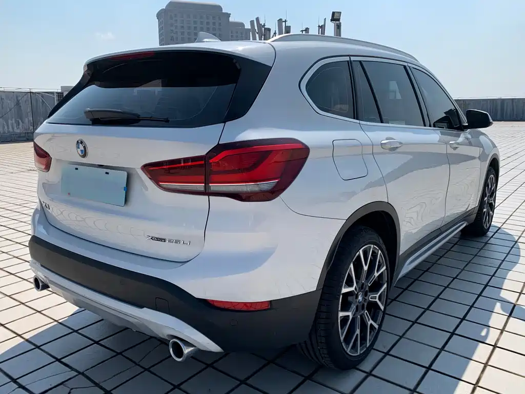 BMW X1 — миниатюра 6