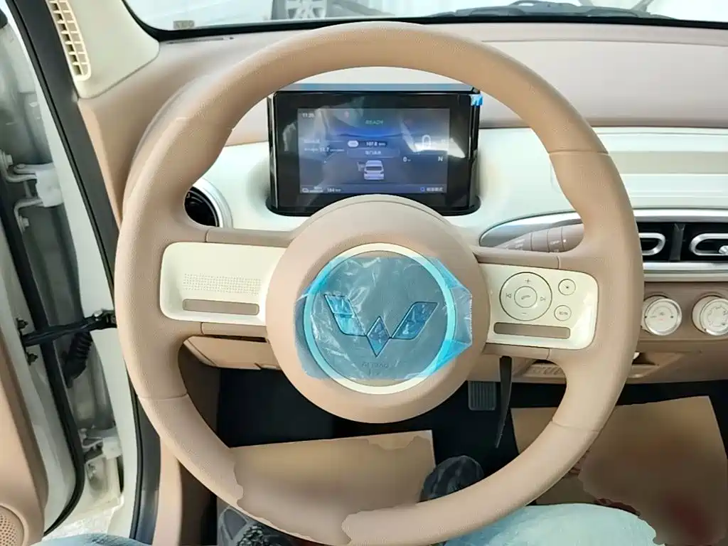 Wuling MINIEV — миниатюра 11