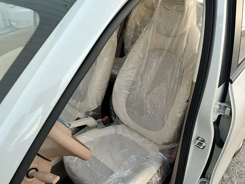 Wuling MINIEV — миниатюра 15