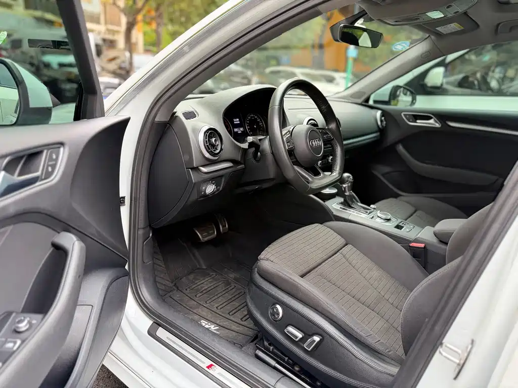 Audi A3 — миниатюра 10