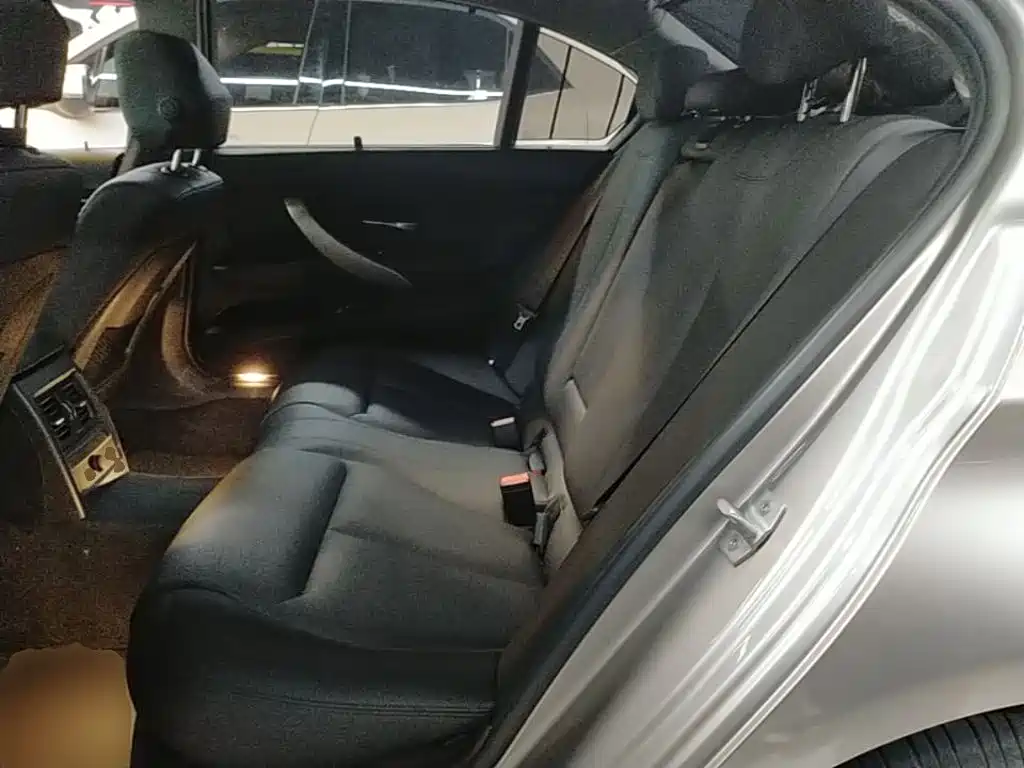 BMW 3 Series — миниатюра 17